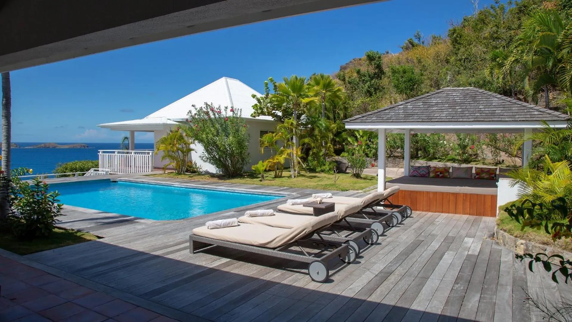 Villa With Beautiful Tropical Garden St. Barthelemy