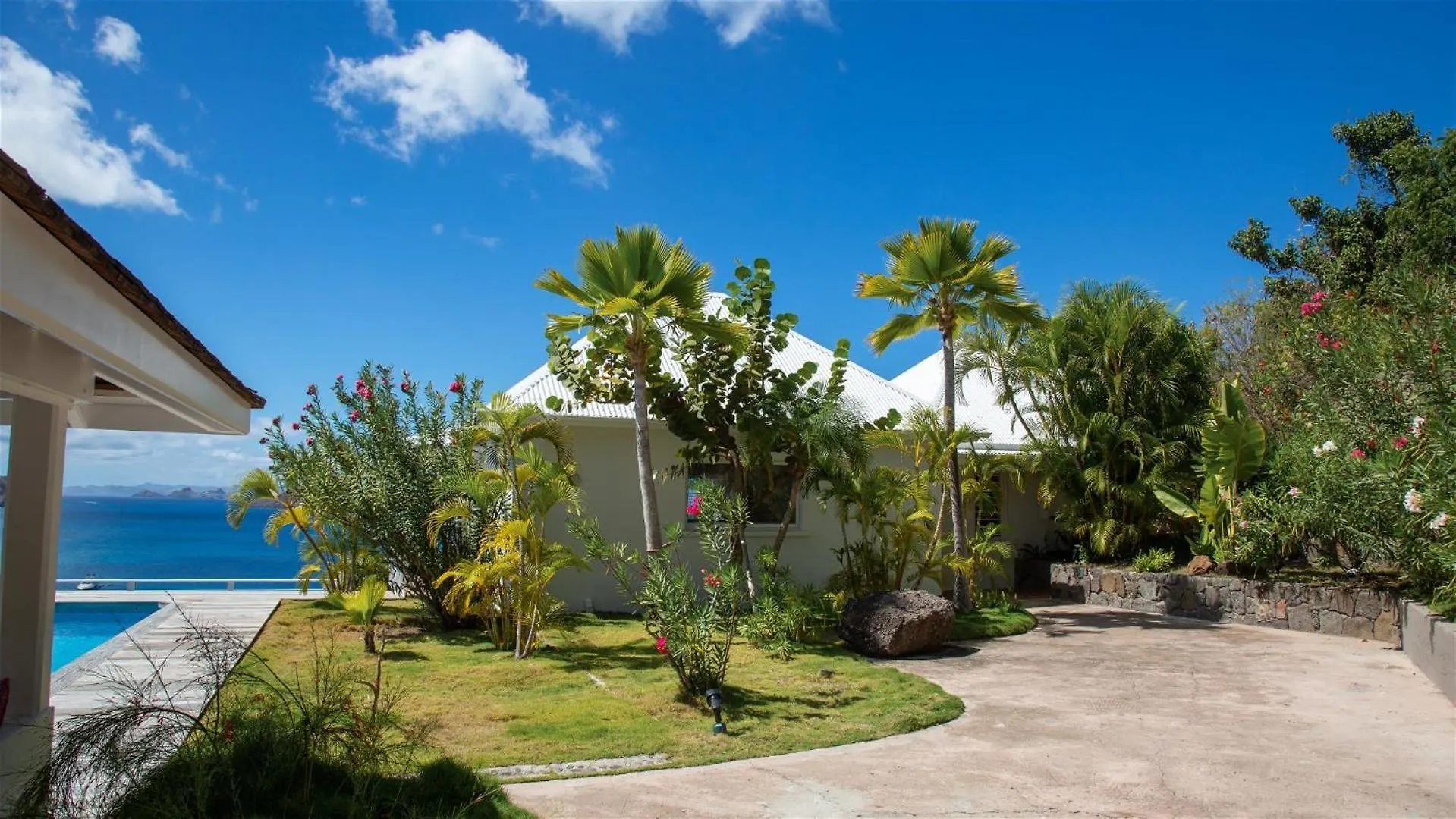 Villa With Beautiful Tropical Garden St. Barthelemy Saint-Barthélemy